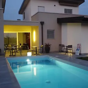 https://lough-appartamento.hotelinveneto.com