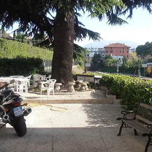 Couette-café Diana, Iseo